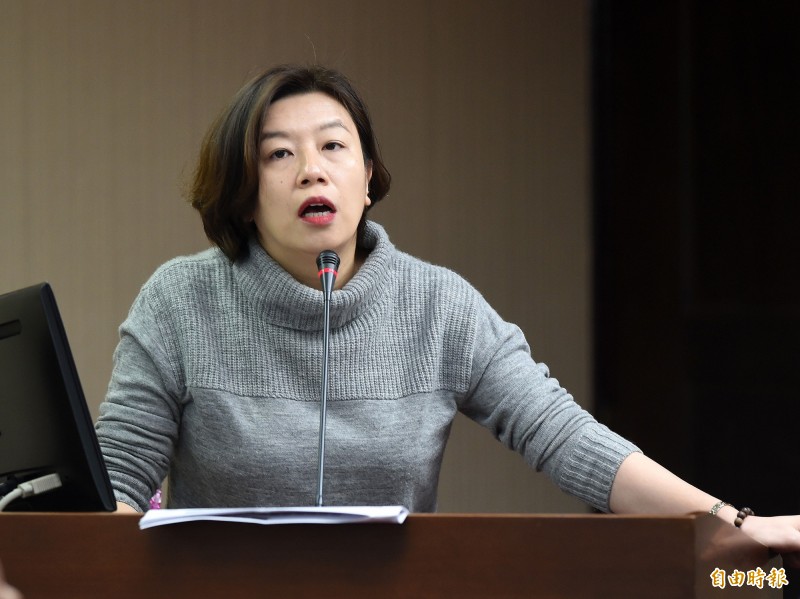 民進黨立委林靜儀今(20)天發臉書,反駁「外籍同志來台用健保治愛滋」錯誤說法。(資料照,記者黃耀徵攝) 民進黨立委林靜儀今(20)天發臉書,反駁「外籍同志來台用健保治愛滋」錯誤說法。(資料照,記者黃耀徵攝)