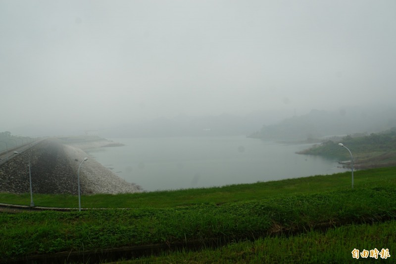 四、五月幾場大雨，湖山水庫蓄水量大進補，新增1000萬噸的水。（記者詹士弘攝）