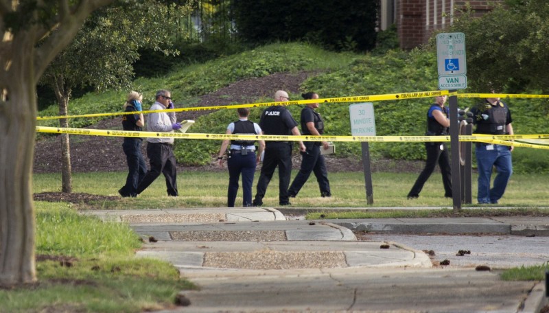 美國維州維吉尼亞海灘市（Virginia Beach）工程師在市政大樓掃射，釀成12死4傷，有同事心驚膽顫地透露，克萊杜克在做案前還祝他有美好的一天。（美聯社）