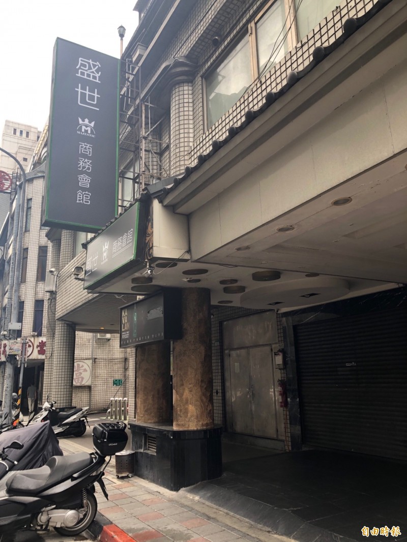 位在台北市錦州街的酒店昨日凌晨發生鬥毆傷人事件。（記者劉慶侯攝）