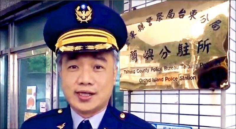 從上月十日就神秘失蹤的台東二線二星警官李哲銘，昨在屏東恆春被檢警尋獲；李員疑利用職務之便，協助毒梟從蘭嶼出海運毒來台。（記者陳賢義翻攝）