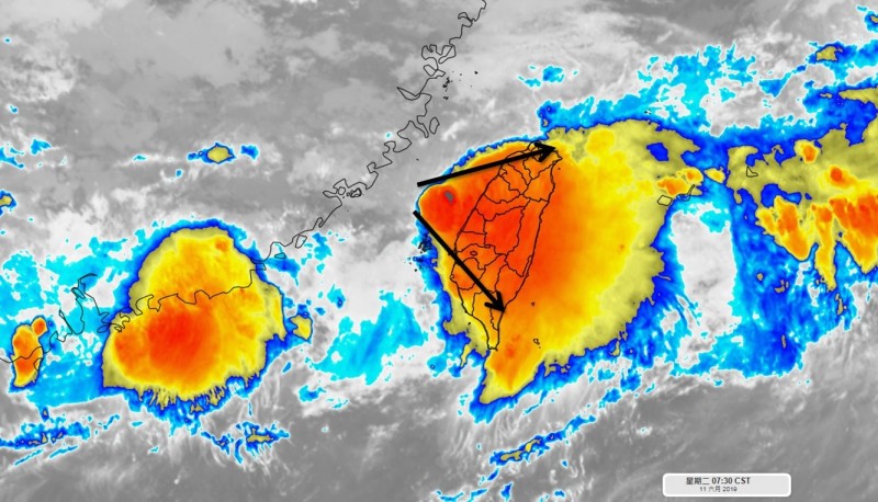 「煙囪雲」形成接觸中北部，該系統所經之處容易出現強降雨及雷擊等劇烈天氣型態。（圖擷自「天氣職人-吳聖宇」臉書）