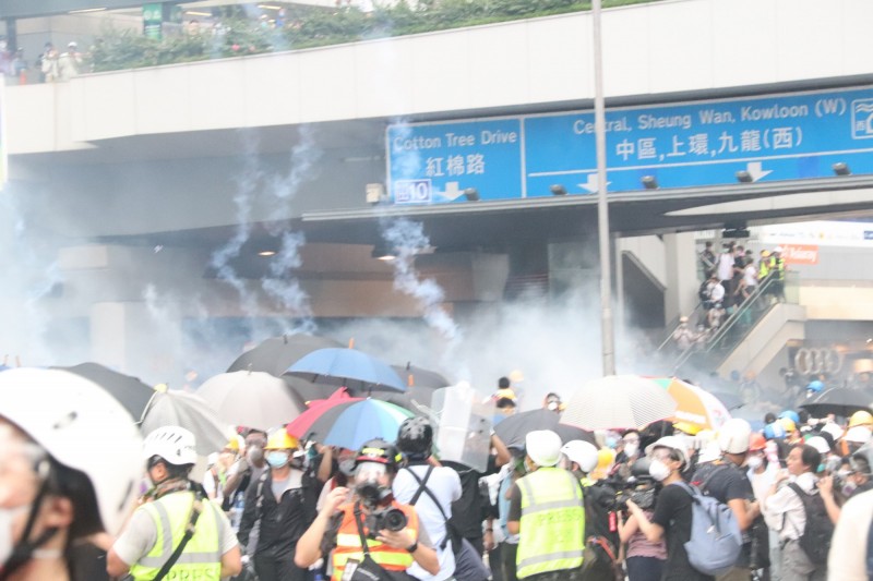 香港警民衝突情勢升高。香港立法會已宣布，立法會今日不會召開會議。（中央社）