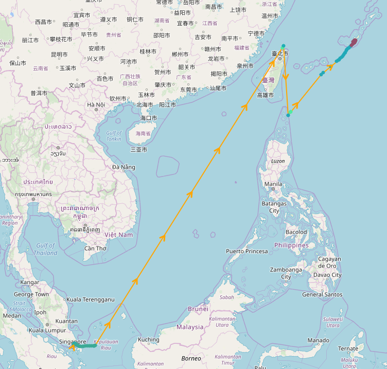 美國海軍P-8A海上巡邏機18日在南海緊盯中國遼寧號航母後，又繞飛台灣一大圈。（圖擷自ADS-B Exchange網站）