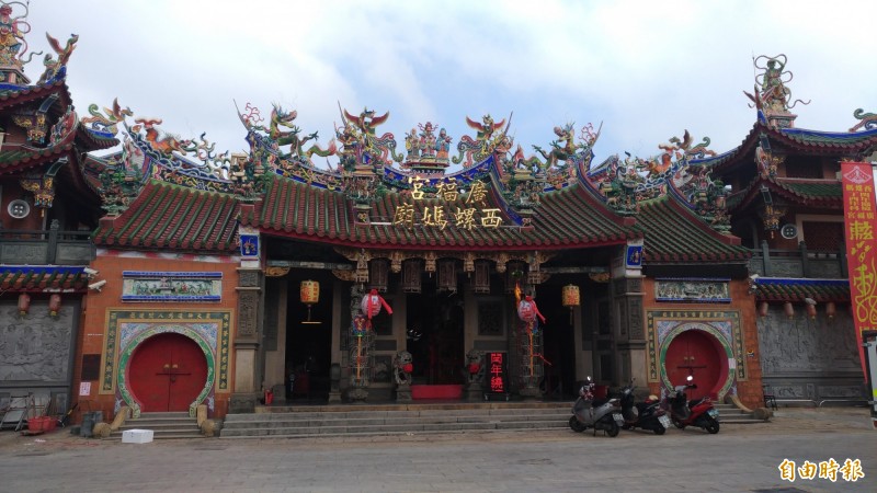 被信徒票選為進香路建築藝術評價最高的中台灣六座古蹟廟宇之一的西螺廣福宮。（記者廖淑玲攝）