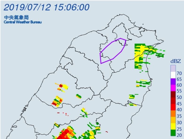中央氣象局下午3點13分對台北市信義區、大安區、文山區；新北市中和區、永和區、新店區、三峽區、土城區、深坑區、烏來區；桃園市大溪區、復興區發布編號0073的大雷雨即時訊息，將持續至下午4時15分。（圖擷取自中央氣象局）