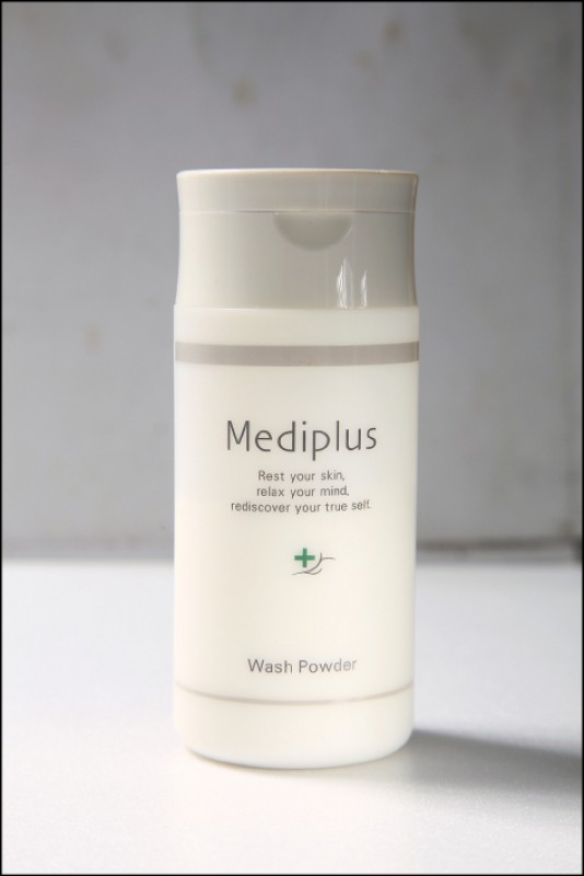 Mediplus酵素系亮白泡泡洗顏粉60g/1,180元(記者沈昱嘉/攝影) Mediplus酵素系亮白泡泡洗顏粉60g/1,180元(記者沈昱嘉/攝影)