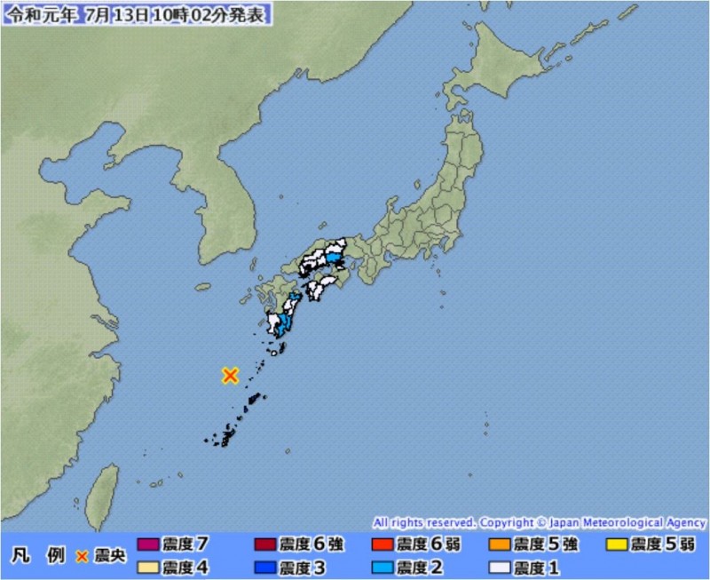 日本南方海域發生芮氏規模5.9地震，位於附近的奄美島、沖繩地區皆有感。（圖擷自日本氣象廳）