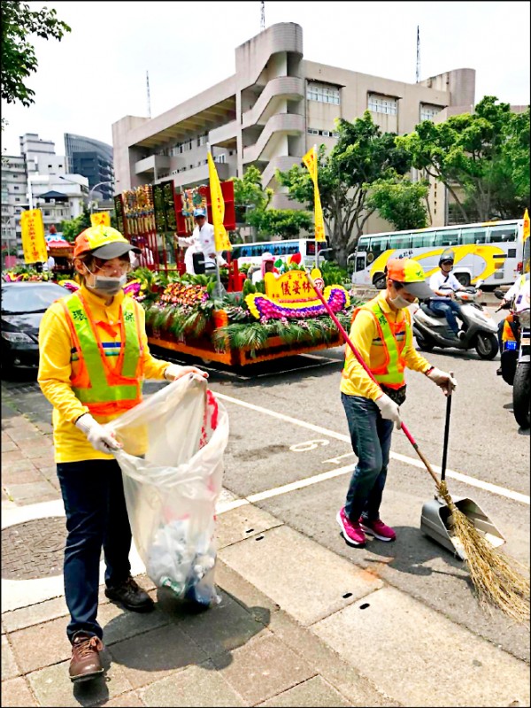 薪優穩定清潔隊員年輕 高學歷化 臺北市 自由時報電子報