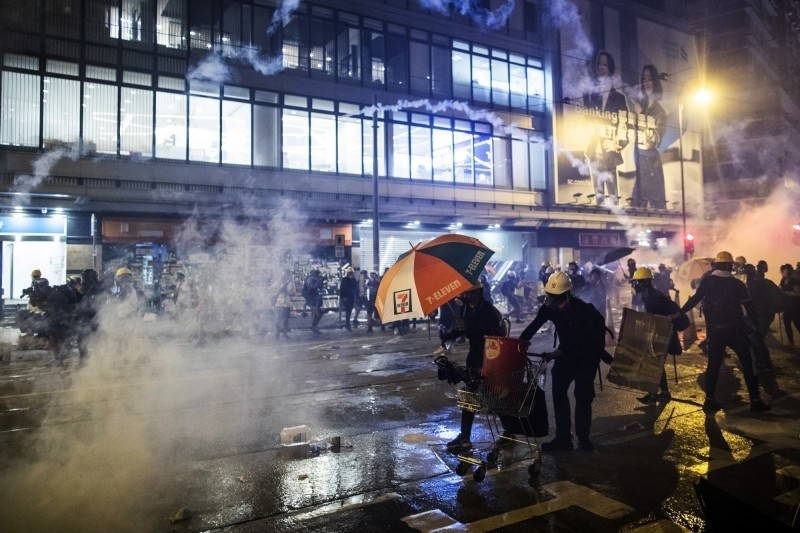 香港「反送中」運動持續延燒，中國國務院港澳事務辦公室今（29）下午召開記者會，力挺港府並支持港警「嚴辦滋事分子」。（彭博資料照）