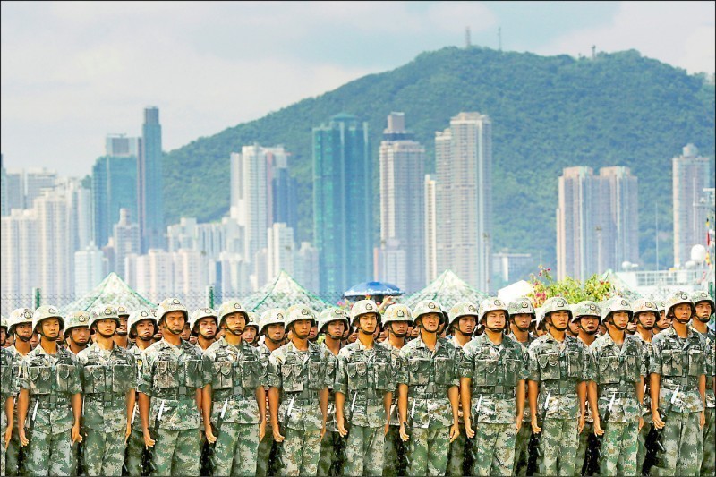 中國人民解放軍駐香港部隊。（路透資料照）

