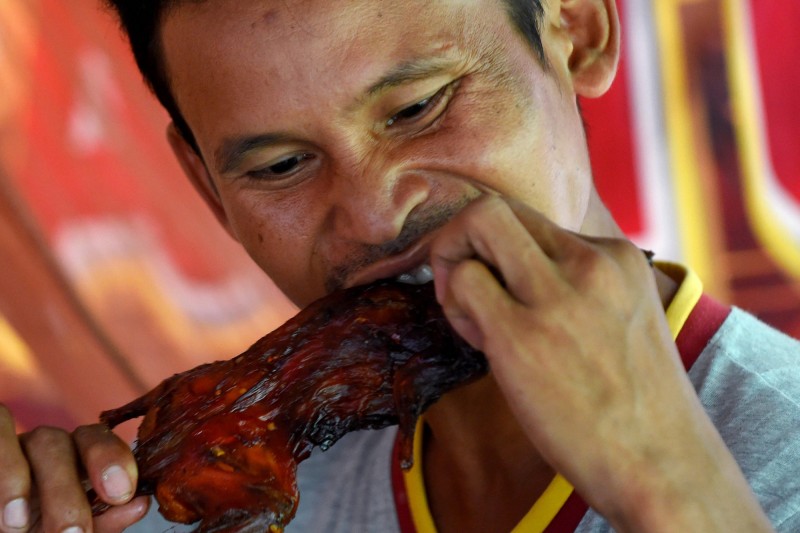 烤田鼠在柬埔寨西北部的巴鄲邦省備受歡迎。（法新社）