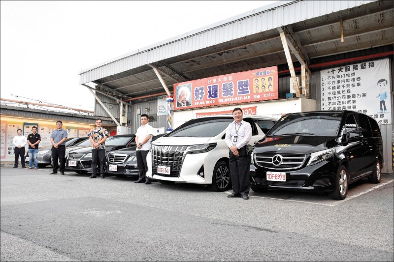 交通部近日將修法，鬆綁多元化計程車使用車輛車門數、免安裝計費表、費率鬆綁等。（資料照）