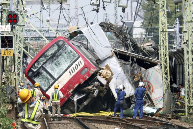 日本京急線列車撞貨車34人受傷 1人死亡 國際 自由時報電子報