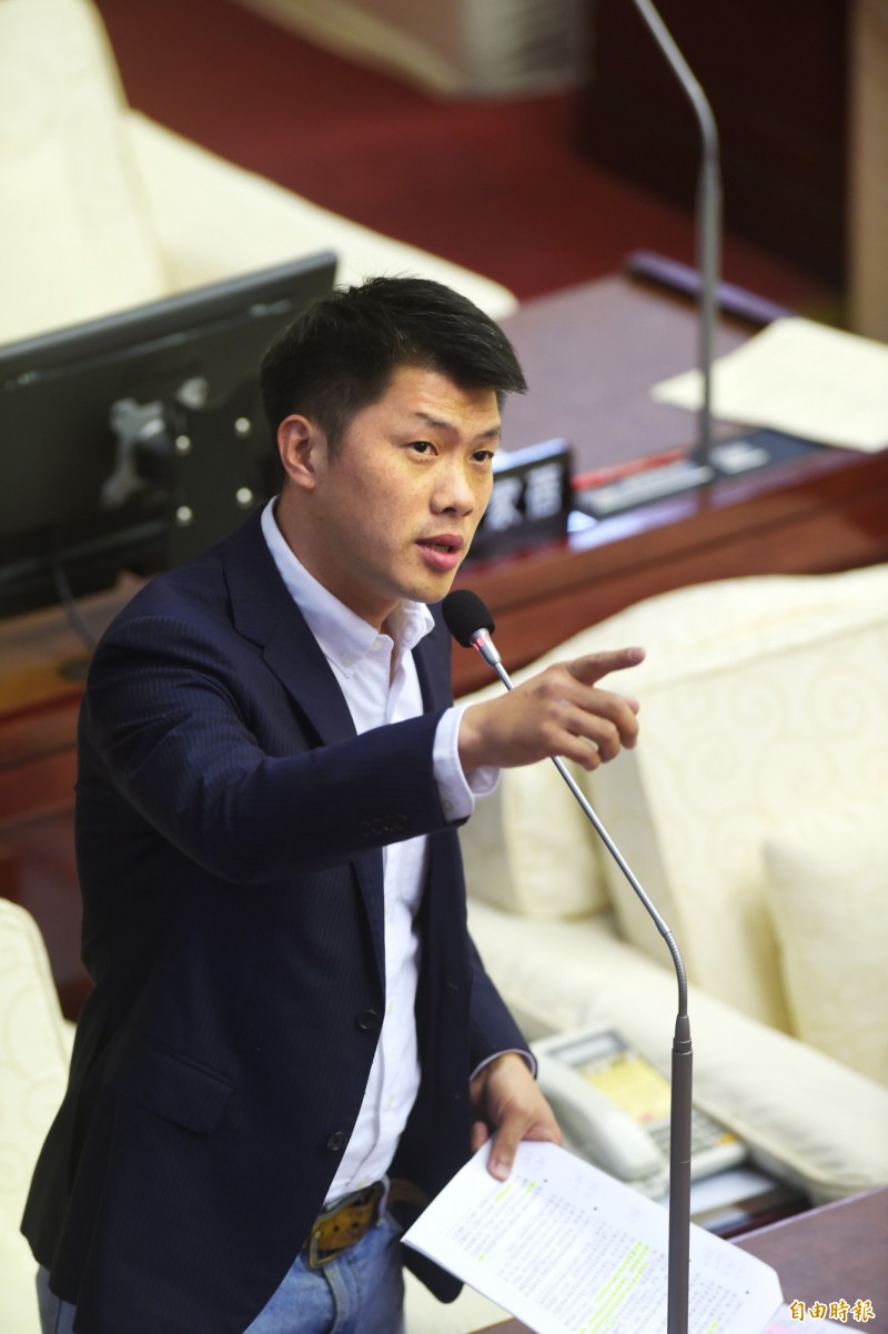 台北市議員王閔生質詢時指出，接獲情資，「929撐港反極權」大遊行當天可能有不同政治主張的團體鬧事，刻意引發衝突。（資料照）