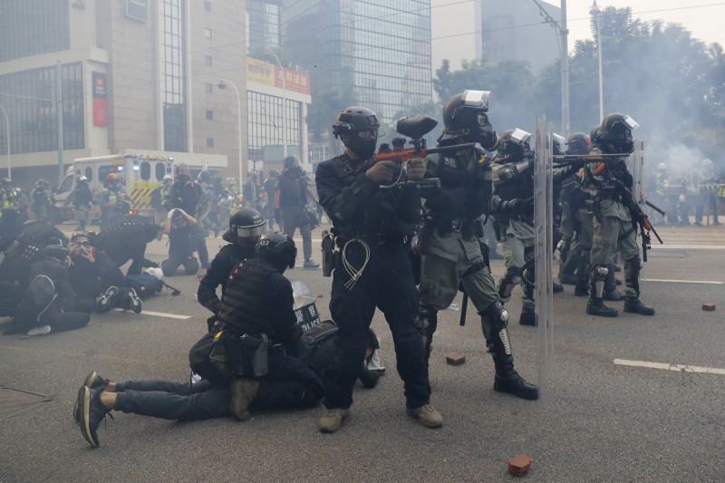 香港反送中過去4個月期間，港警發射數千催淚彈壓制示威者。（美聯社）