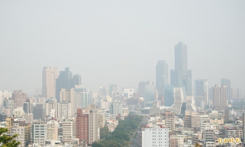 環保署預告訂定「預防空氣品質惡化之空氣污染行為」草案，管制吹葉機使用、瀝青混凝土拌合、道路刨鋪等7項空氣污染行為。（資料照）