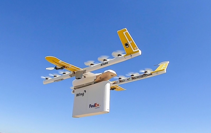 Google姊妹公司Wing，在維吉尼亞州完成全美第一次無人機送貨服務。（法新社）