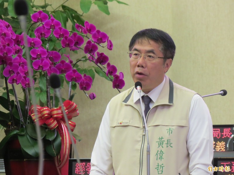市長黃偉哲表示,未來他任內市政中心「不管四年或八年都不會改變」。(記者蔡文居攝) 市長黃偉哲表示,未來他任內市政中心「不管四年或八年都不會改變」。(記者蔡文居攝)