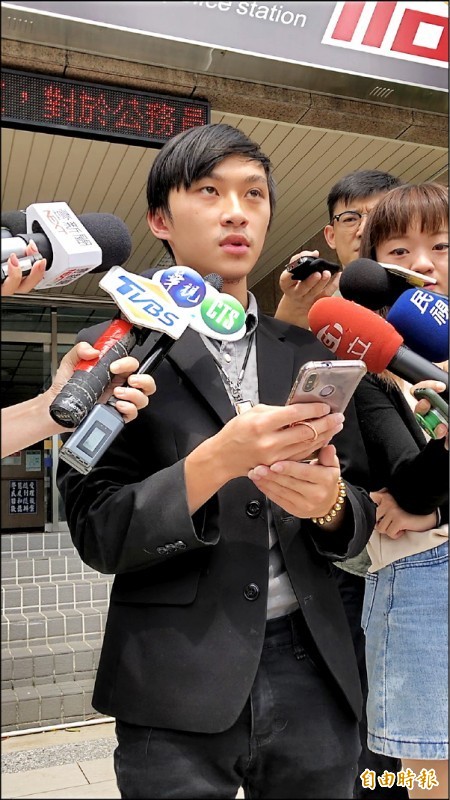 就讀靜宜大學的林致宇，先前寄抗議信及血衣等道具給香港經濟貿易文化辦事處，指力挺「反送中」的香港青年，林否認恐嚇，但未獲檢方採信，台北地檢署今天依恐嚇公眾罪將他起訴。（資料照）