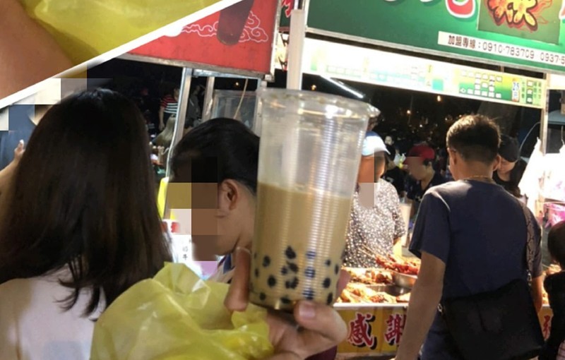 網友PO文抱怨夜市手搖飲料店家，珍珠鮮奶茶去冰之後「看起來只有半杯」。（圖擷取自「爆怨公社」）