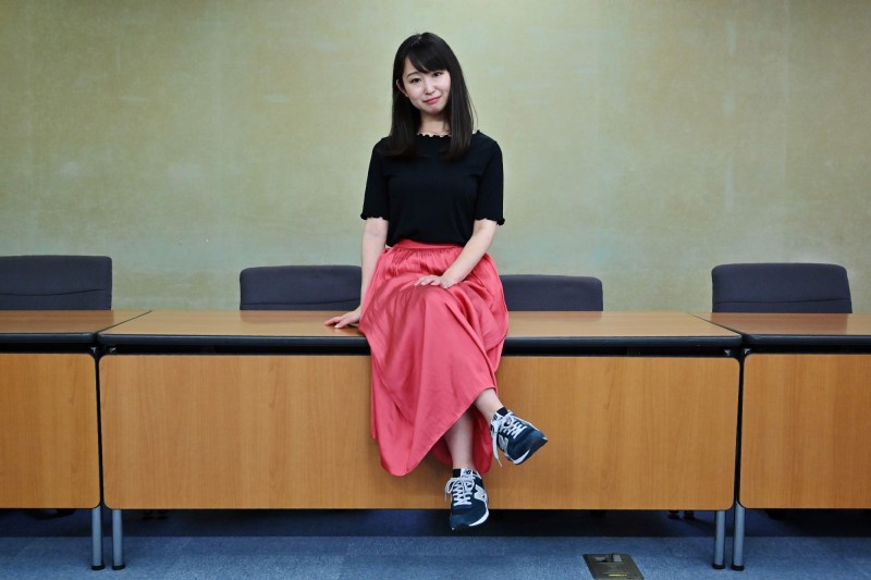 日本女星石川優實今年初發起「#KuToo」運動，抵制日本職場強制女員工穿高跟鞋的不合理規定。（法新社）