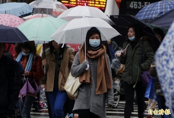 天氣用圖濕冷。（資料照）