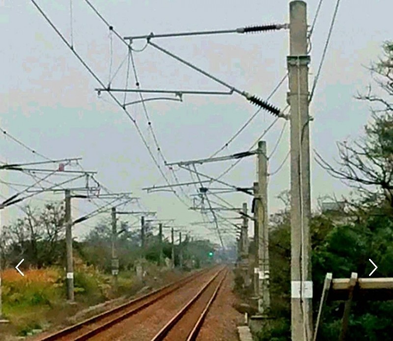 電車線掉落 台鐵搶修預計12 00前單線雙向通車 生活 自由時報電子報