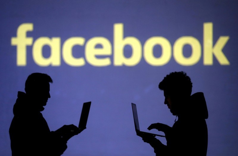 臉書業者違反消費者隱私，7月遭祭出50億美元罰金。（法新社）