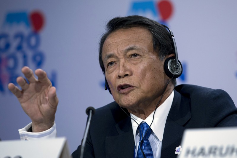 麻生太郎聲稱日本是單民族國家，與政府的政策相悖，今（14日）火速道歉。（資料照，美聯社）