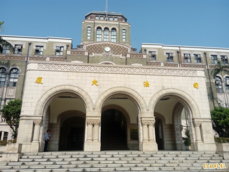 武漢肺炎》司法院鼓勵第一線工作同仁戴口罩防疫