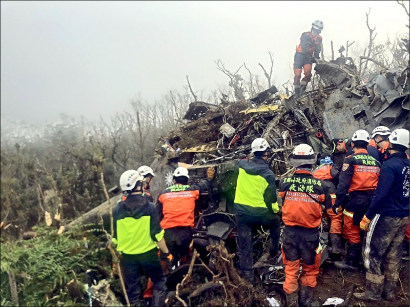 空軍司令部證實已完成黑鷹直升機墜毀階段事實調查報告，今天將召開記者會對外說明。（資料照）