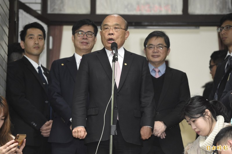 行政院長蘇貞昌今日在立法院受訪表示，「總是希望很順」。很多專家及年輕人參與，看到台灣的希望和台灣國家的實力。（記者叢昌瑾攝）