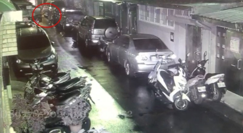 中和埋伏開2槍射傷男駕駛16歲少年槍手投案 社會 自由時報電子報