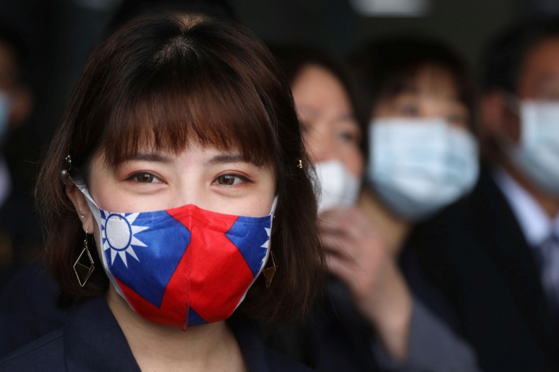 台灣政府近日宣布向全球捐贈1000萬片口罩，獲得各國政府讚賞。（路透檔案照）