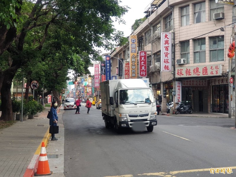 升噸後小貨車7月起歸為大貨車 交通部 純屬誤解 生活 自由時報電子報