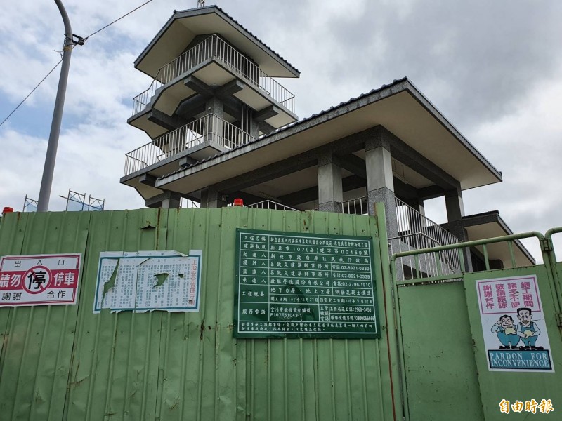 目前正在新建的溪洲部落園區。（記者邱書昱攝）