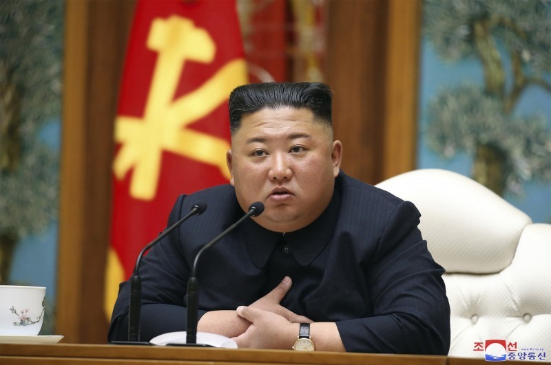 金正恩在4月11日主持朝鮮勞動黨中央政治局會議時，是近期最後一次公開露面。（美聯社）