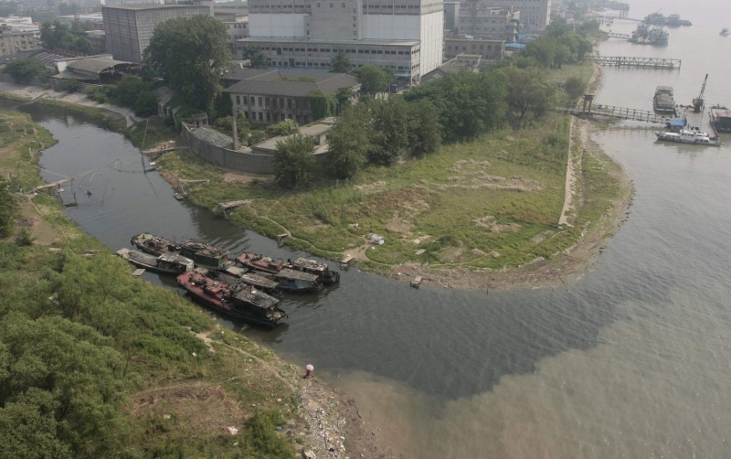 據媒體報導，中國長江流域受「抗生素｣汙染，除水中生態嚴重受影響。（路透社示意圖）