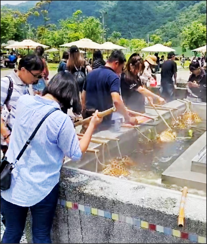 清水地熱公園休園二十多天後，昨天重新開園。（記者江志雄翻攝）