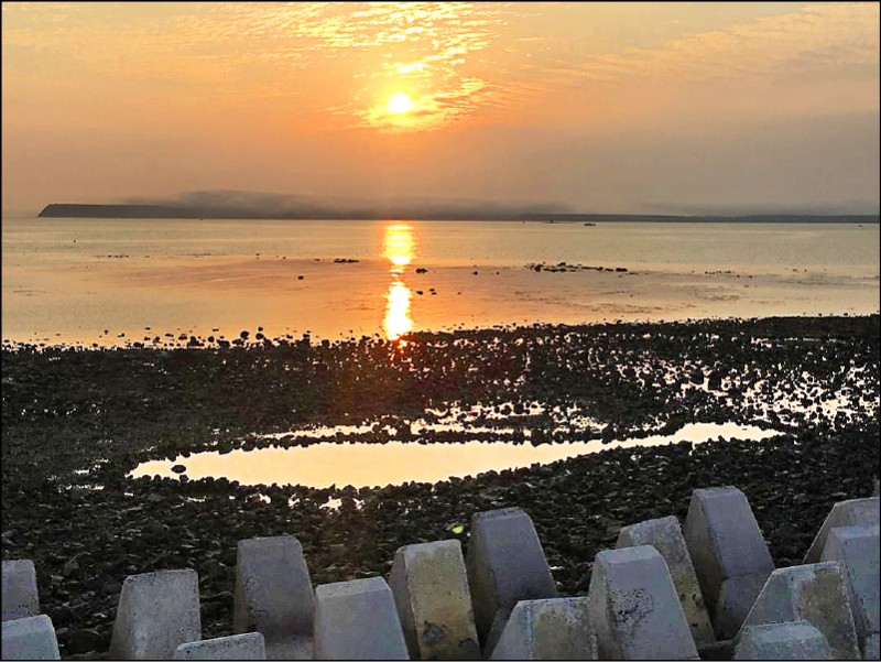 澎湖新秘境光榮堤防外2條 魚池 生活 自由時報電子報