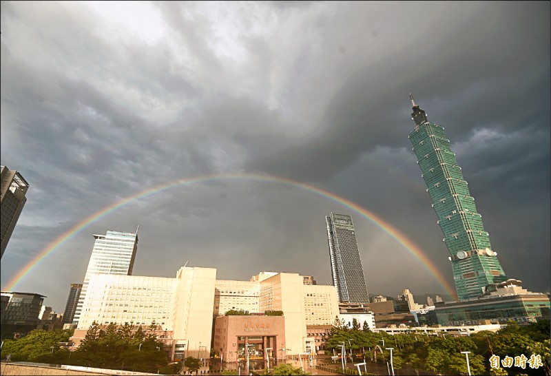 午後大雨 水庫稍解渴