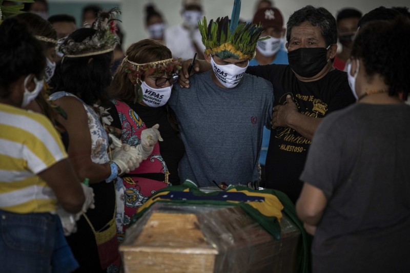 亞馬遜衛生當局及土著部落團體指出，武漢肺炎疫情已經漸漸從城市滲透到偏遠村莊。（歐新社）