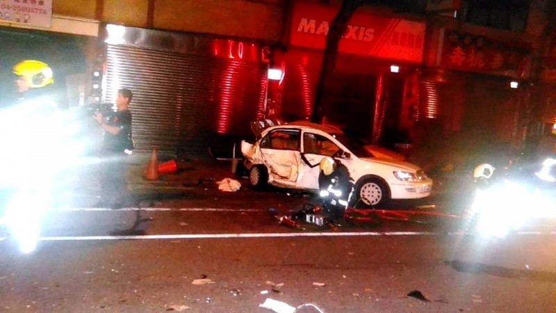 台中市大雅區31日凌晨發生一起死亡車禍。（記者歐素美翻攝）