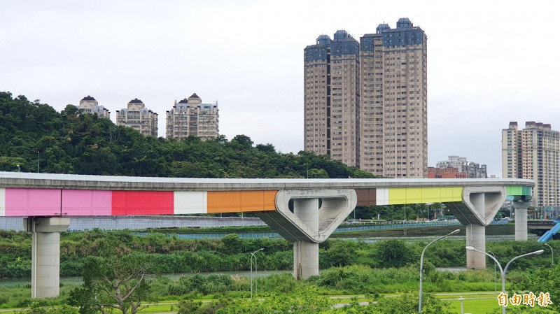 《TAIPEI TIMES》 Yellow Line saves a gloomy day