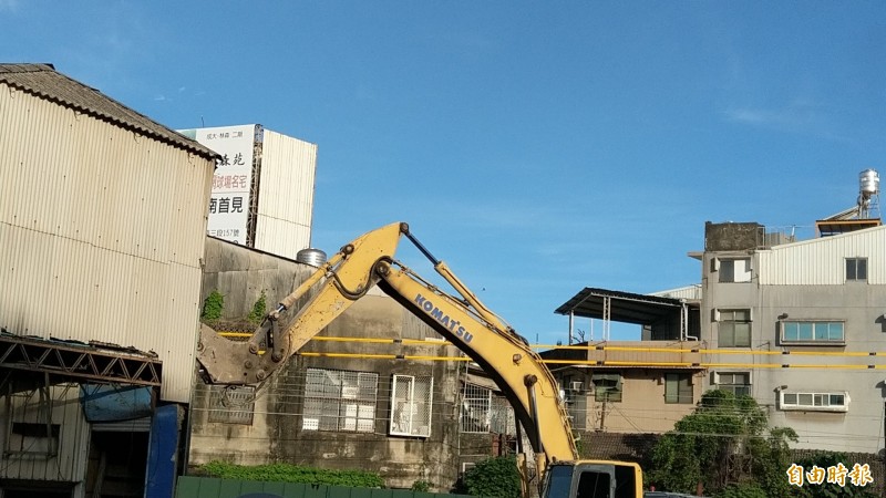 延宕1年  南鐵地下化不同意戶張宅強制拆除