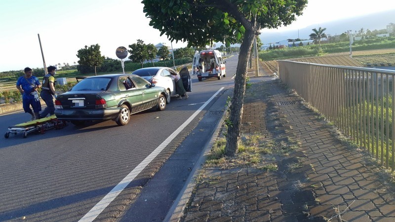 台東市新豐里橋南端引道臨近豐盛路150巷口，是易肇事路段，今天傍晚發生車禍。（記者黃明堂攝）