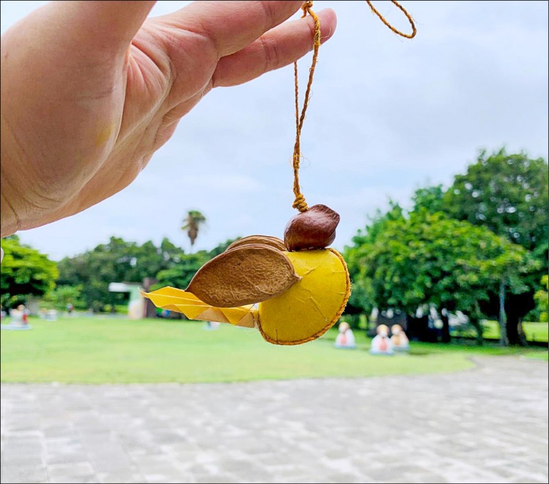 東石生態館 端午連假教作「蛤蛤鳥香包」