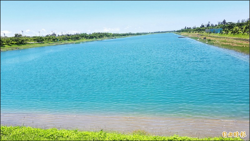 台東活水湖7月起禁止民眾游泳。（記者黃明堂攝）