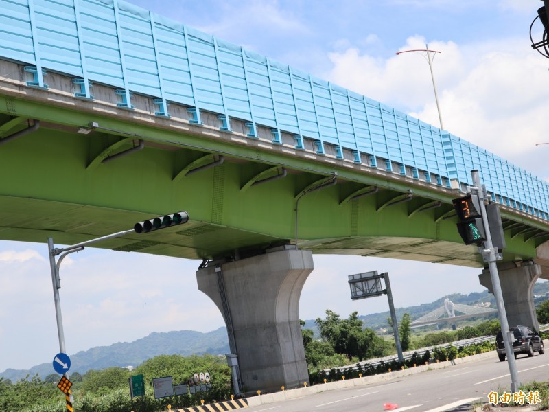 東豐快速道路目前僅完成東勢區路段的高架道路。（記者歐素美攝）